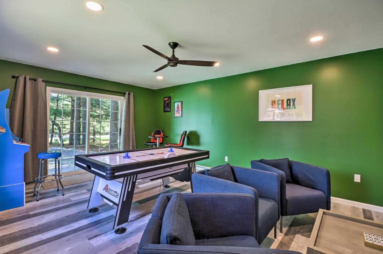 Pocono Mountain Escape With Game Room Walk To Lake! Albrightsville Exterior photo